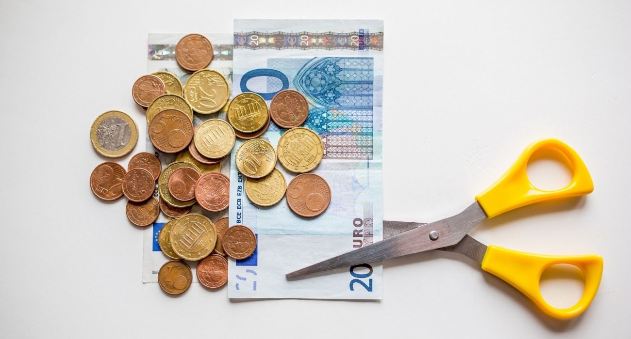 Riduzione contributiva al 50% per commercianti e artigiani che si iscrivono nel 2025